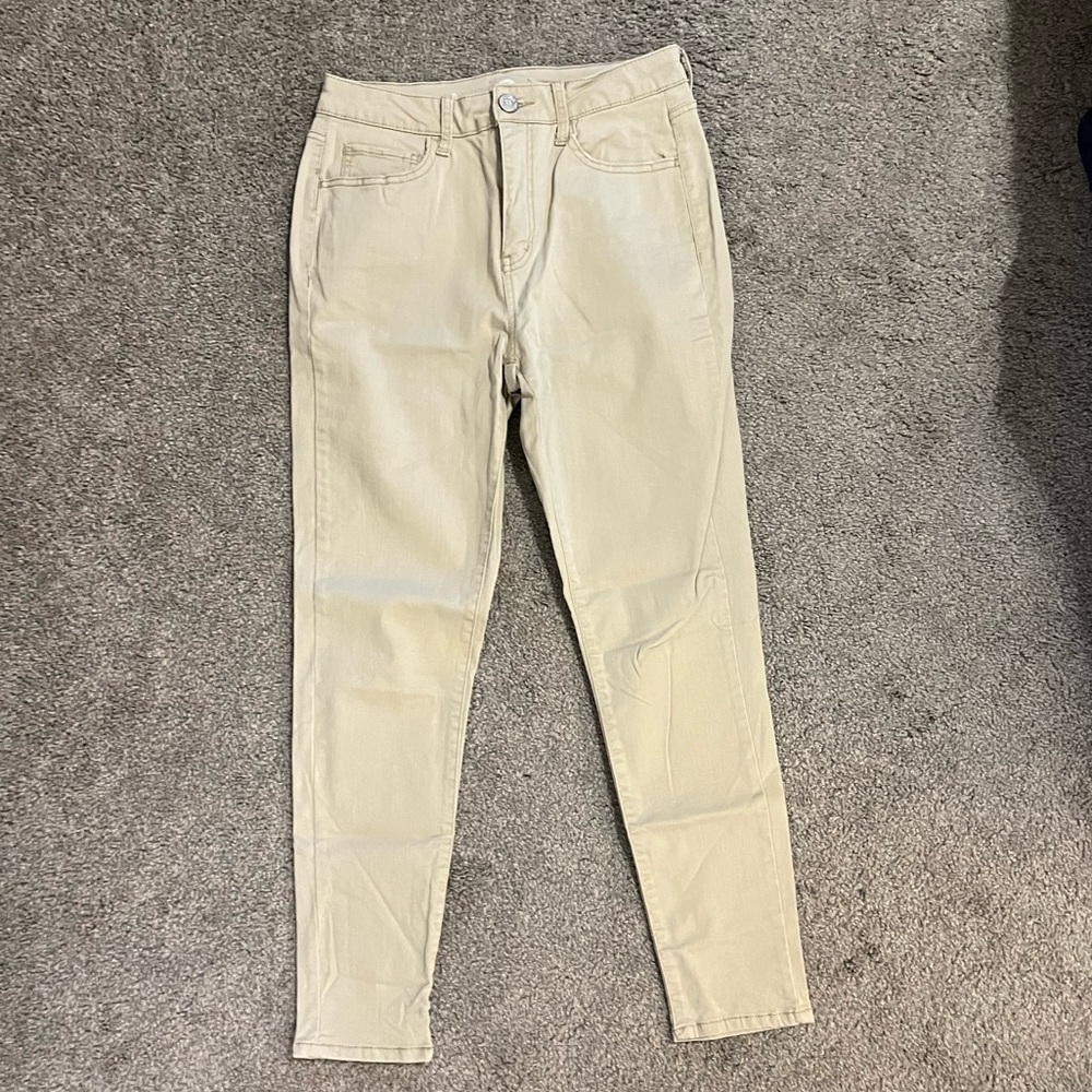 SO Junior’s Khaki color high rise skinny ankle jeggings, Junior’s size 9
